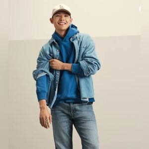 AMERICAN EAGLE AIRFLEX + ORIGINAL STRAIGHT JEANS. SIZE 34X32.